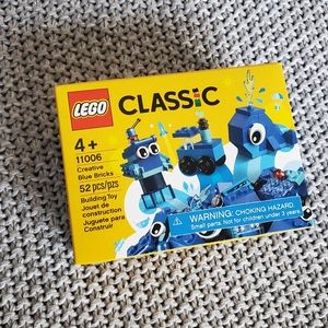 LEGO Classic Creative Blue Bricks 11006